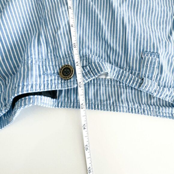 Oakley Mens Bermuda Casual Pinstripes Shorts Powder Blue White Size 36 - Picture 6 of 10
